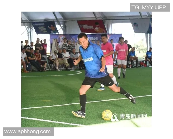 足球明星出场时刻的精彩瞬间与背后故事揭秘